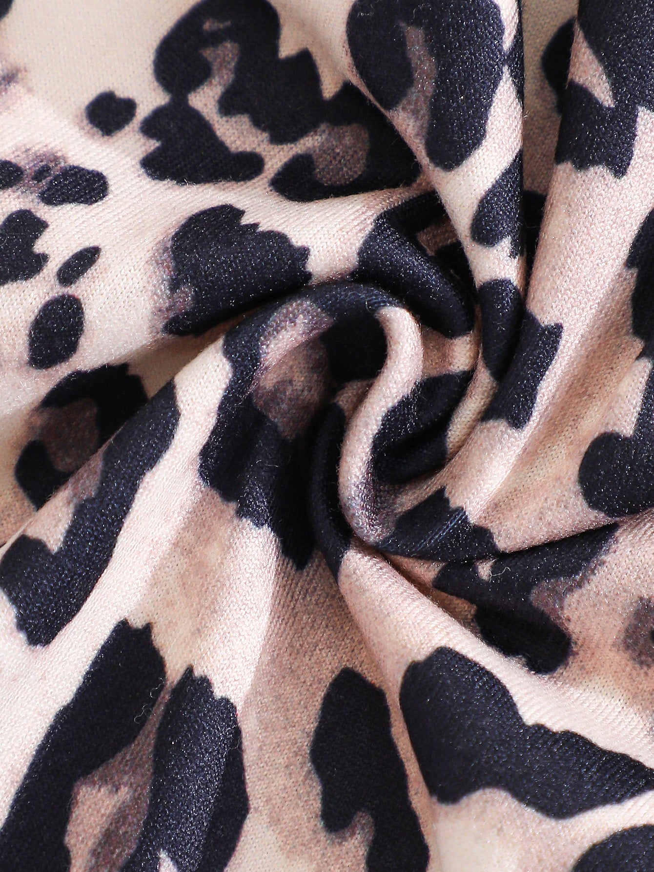 2-Pack Girls' Casual Knit Pants in Solid Black and Leopard Print – Comfortable and Stylish, Perfect for Everyday Wear