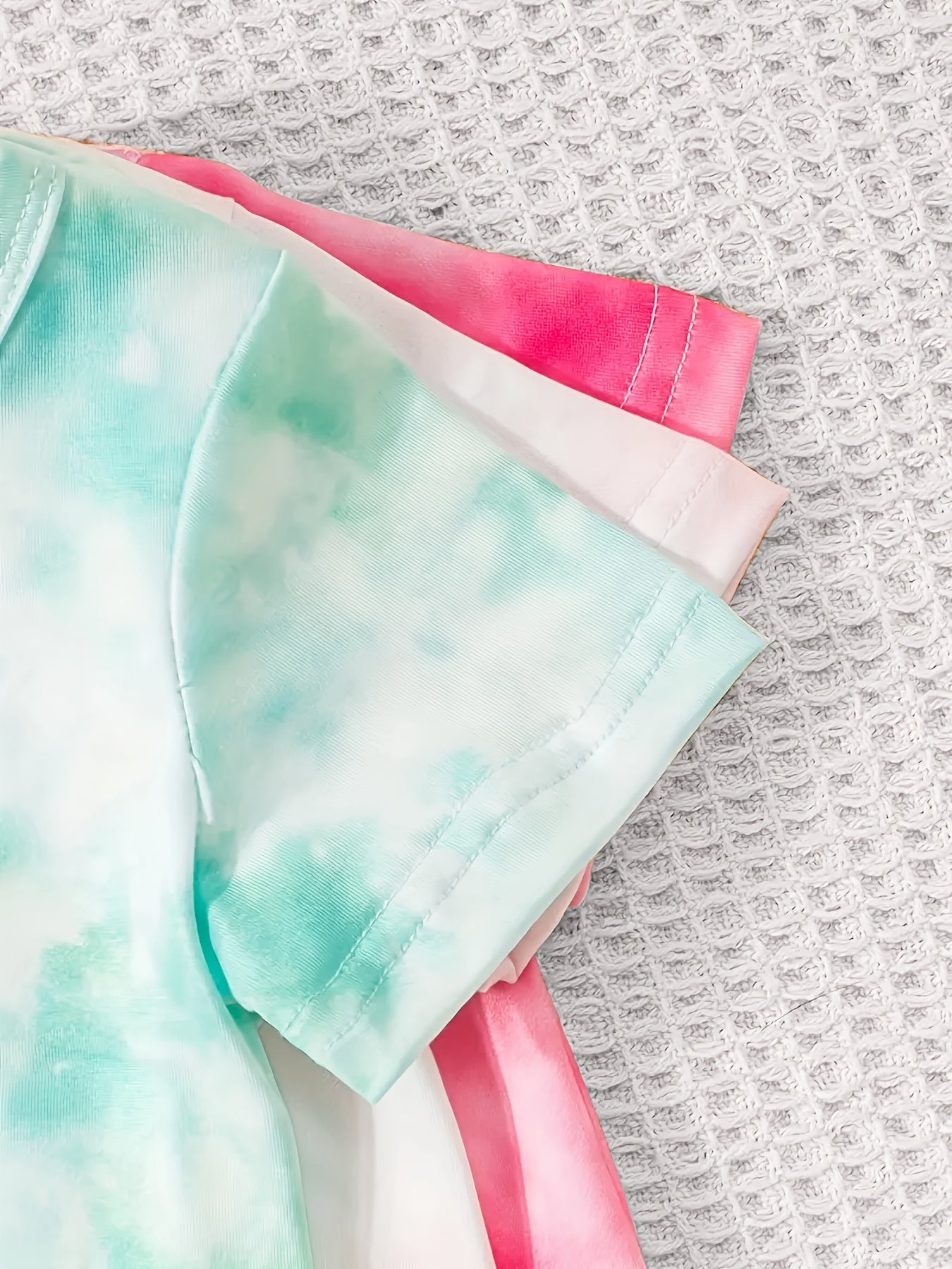 6-Pack Baby Girl Tie-Dye Print Short-Sleeve T-Shirt and Shorts Set – Perfect for Summer Outdoor Camping, Travel, and Vacation Wear – A Wonderful Gift for Your Granddaughter