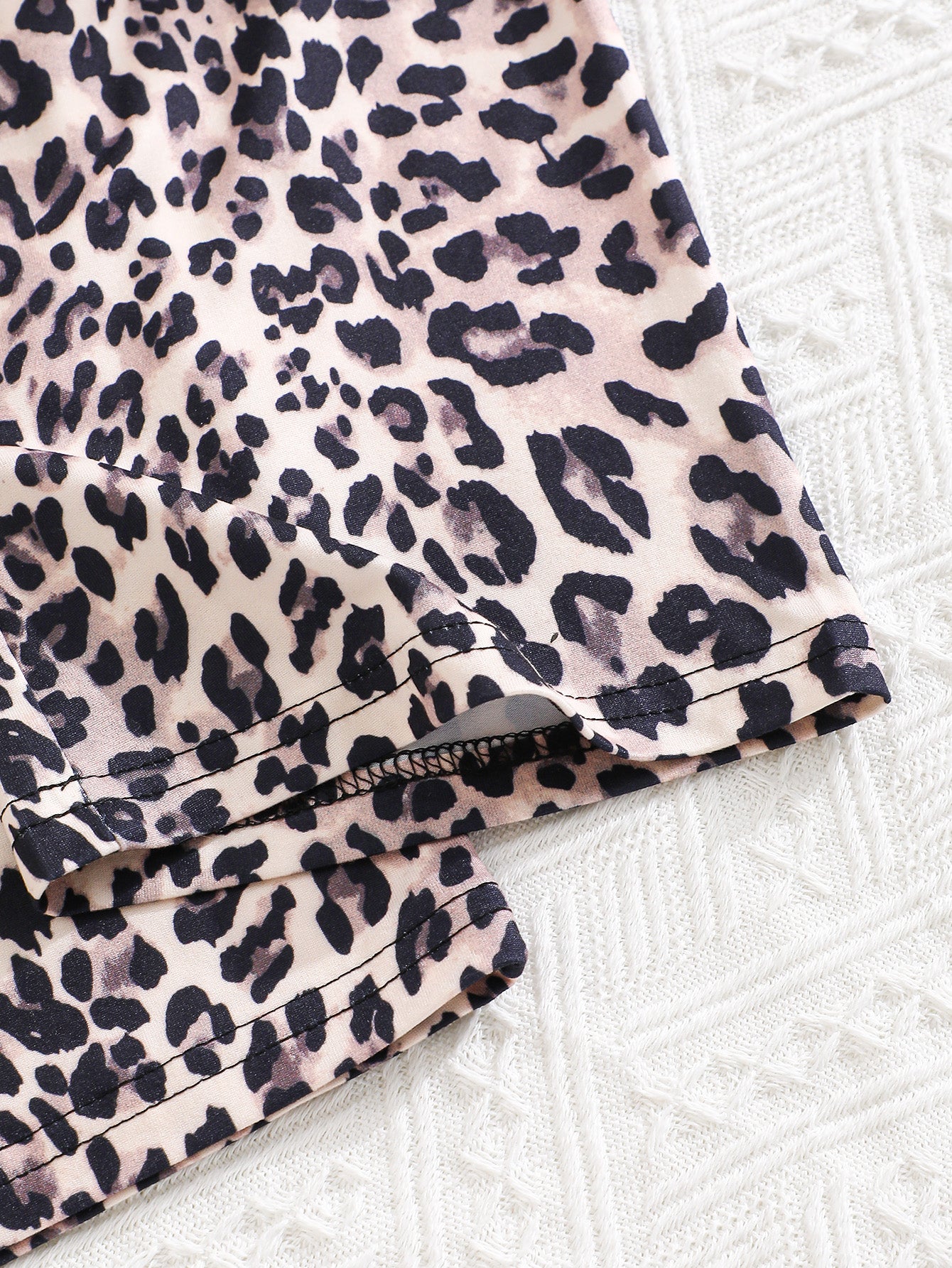 2-Pack Girls' Casual Knit Pants in Solid Black and Leopard Print – Comfortable and Stylish, Perfect for Everyday Wear
