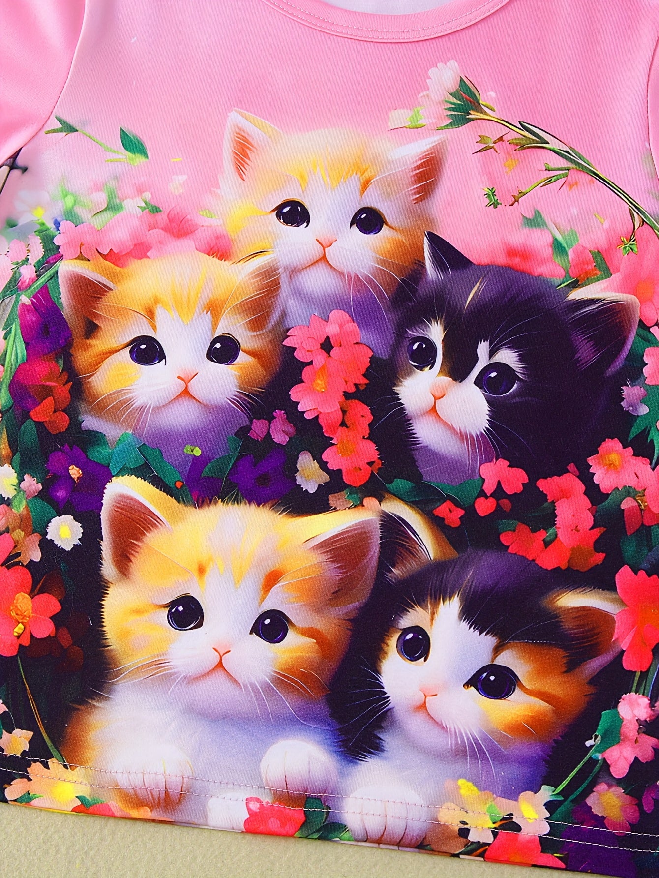 5-Pack Girls' Short Sleeve T-Shirts featuring Adorable Cat and Floral Prints – Made from soft, comfortable fabric with a casual and stylish design, perfect for outdoor activities, sports, and everyday wear during the spring and summer seasons.