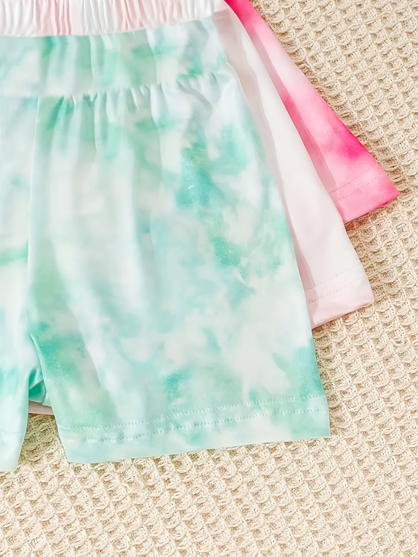 6-Pack Baby Girl Tie-Dye Print Short-Sleeve T-Shirt and Shorts Set – Perfect for Summer Outdoor Camping, Travel, and Vacation Wear – A Wonderful Gift for Your Granddaughter